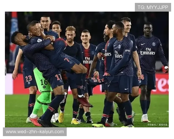 法甲：巴黎在客场逆转里尔，争冠格局再掀高潮，巴黎对战里尔
